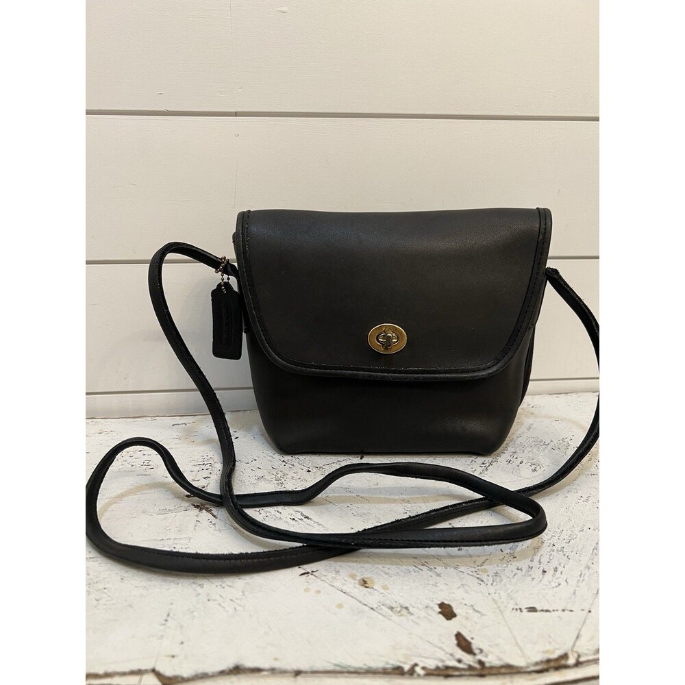 Vintage Rare Coach Quincy Black Leather Crossbody Shoulder Bag 9919 Turnlock USA